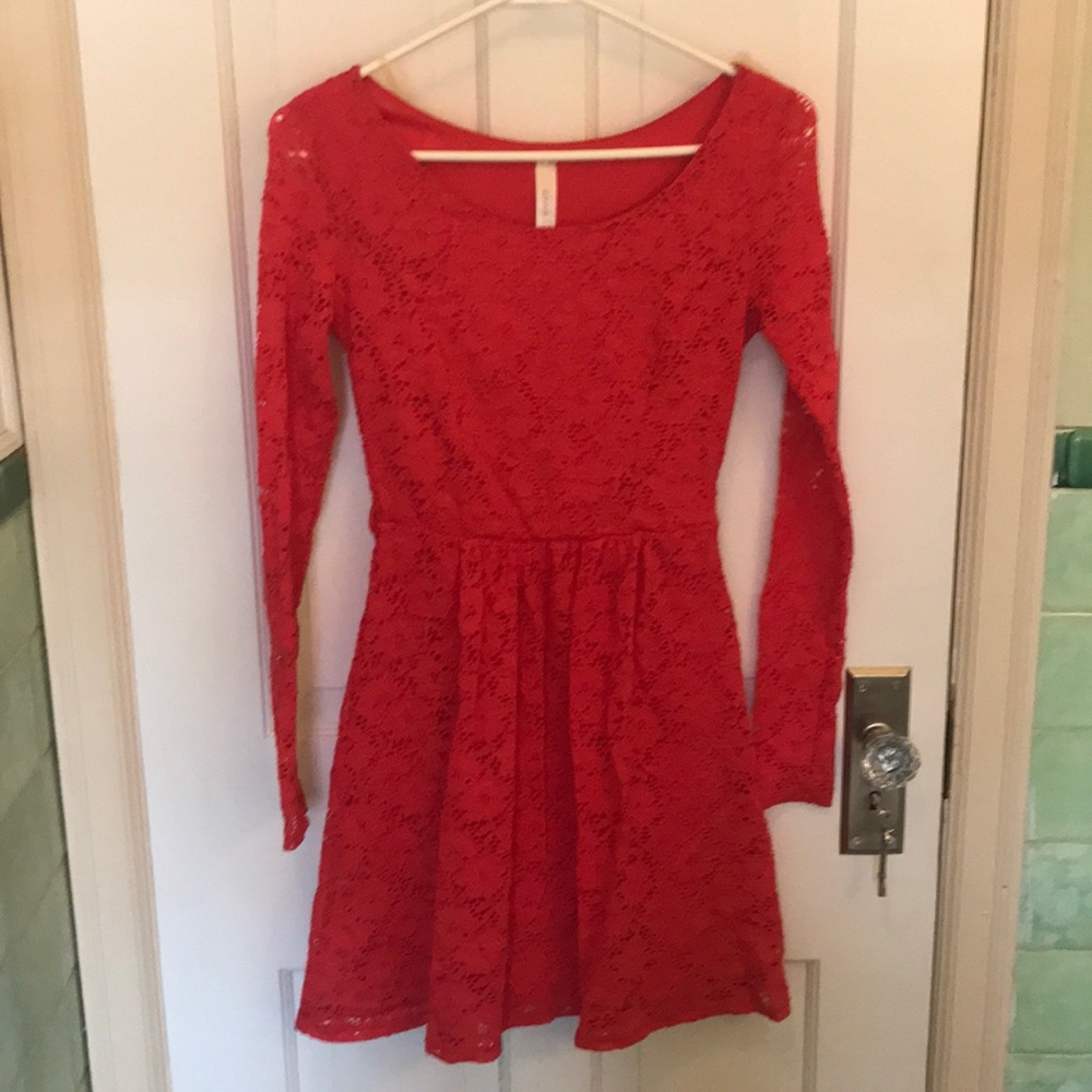 Long sleeve red flowers embroidered spring dress